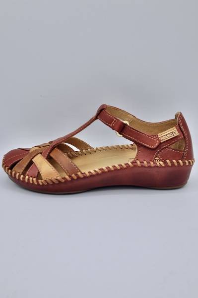 Photo d'une paire de chaussures Pikolionos - P. Vallarta rouge